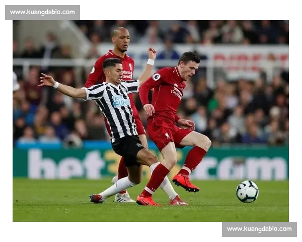 裁判视角直击！奥利塞奔袭半场破曼联，顶级速度震撼全场